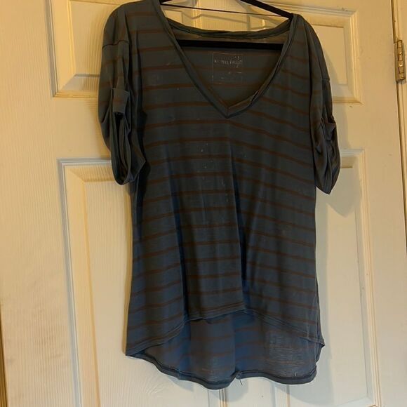 Soft Lounge - We The Free T Shirt - Blue / Brown Striped Distressed Medium - Picture 1 of 4